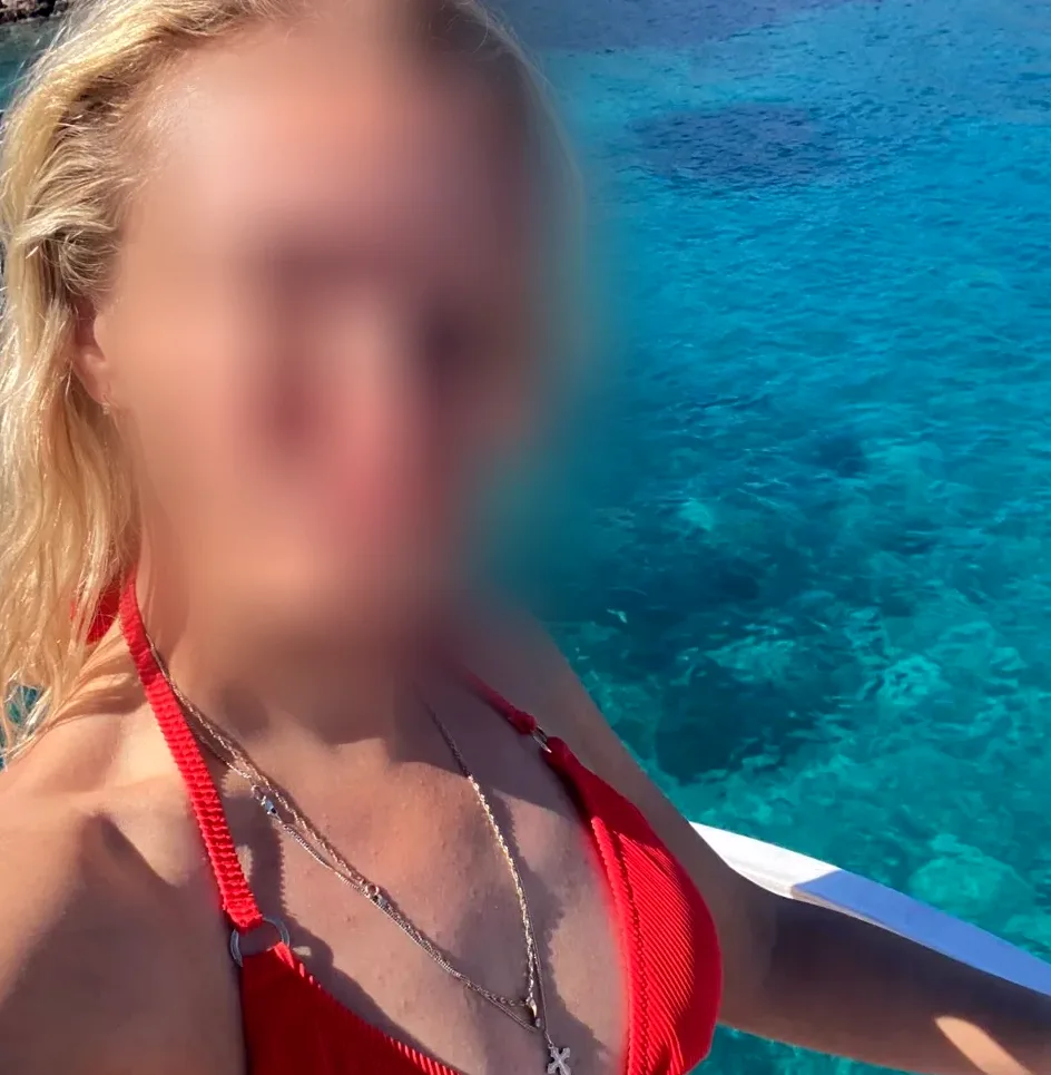 Cynthia, 39