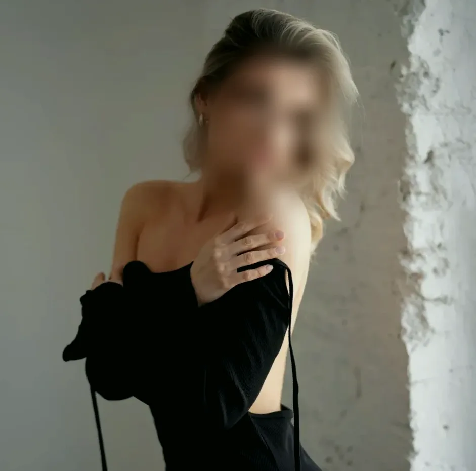 Merel, 25