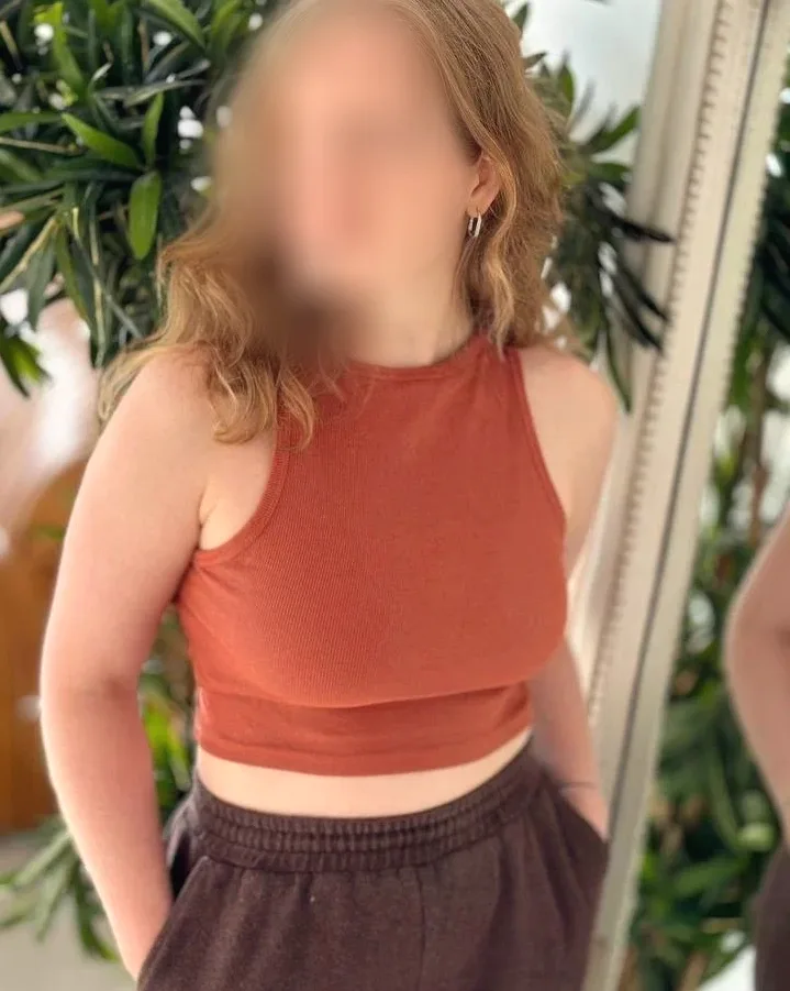 Naima, 27