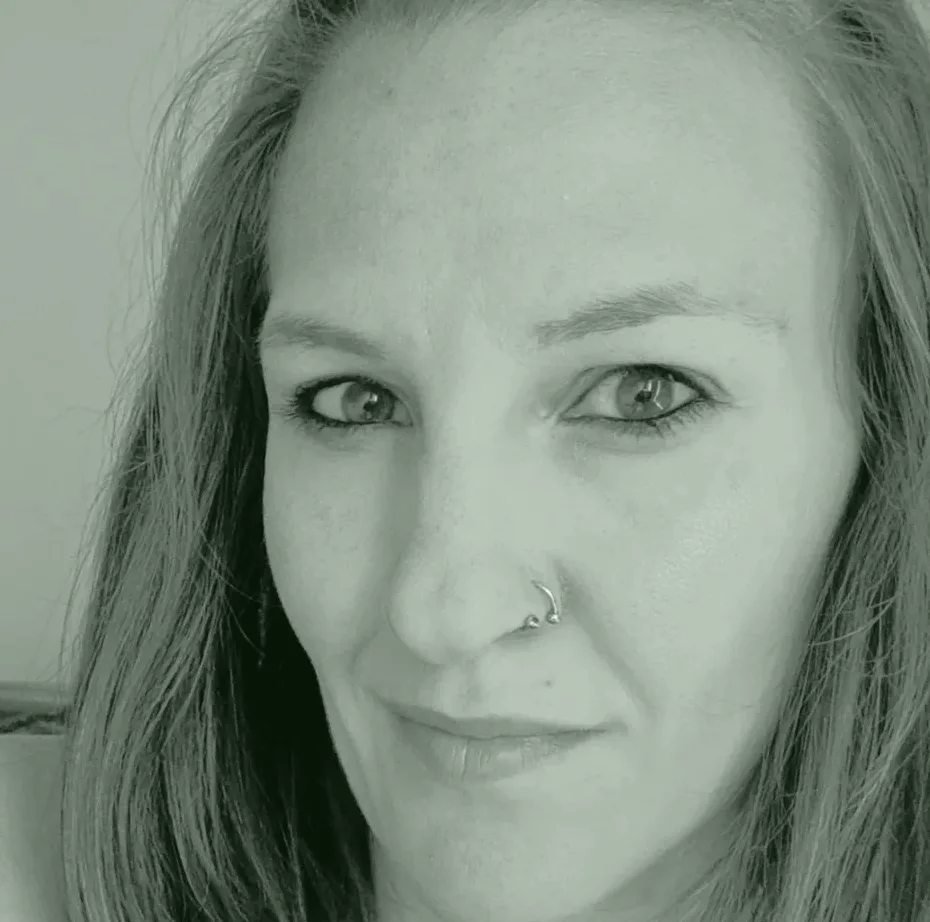 Petra, 38