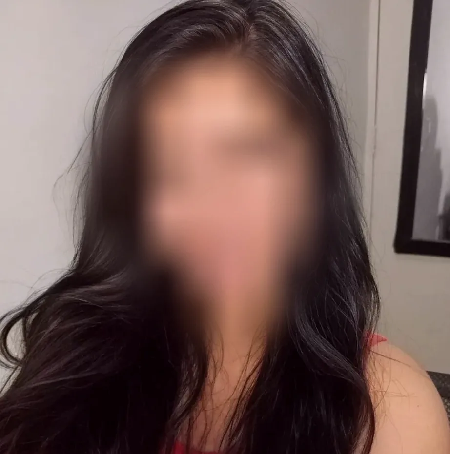 Wendy, 21
